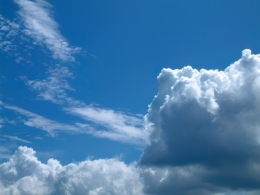 夏の青空の写真のフリー素材