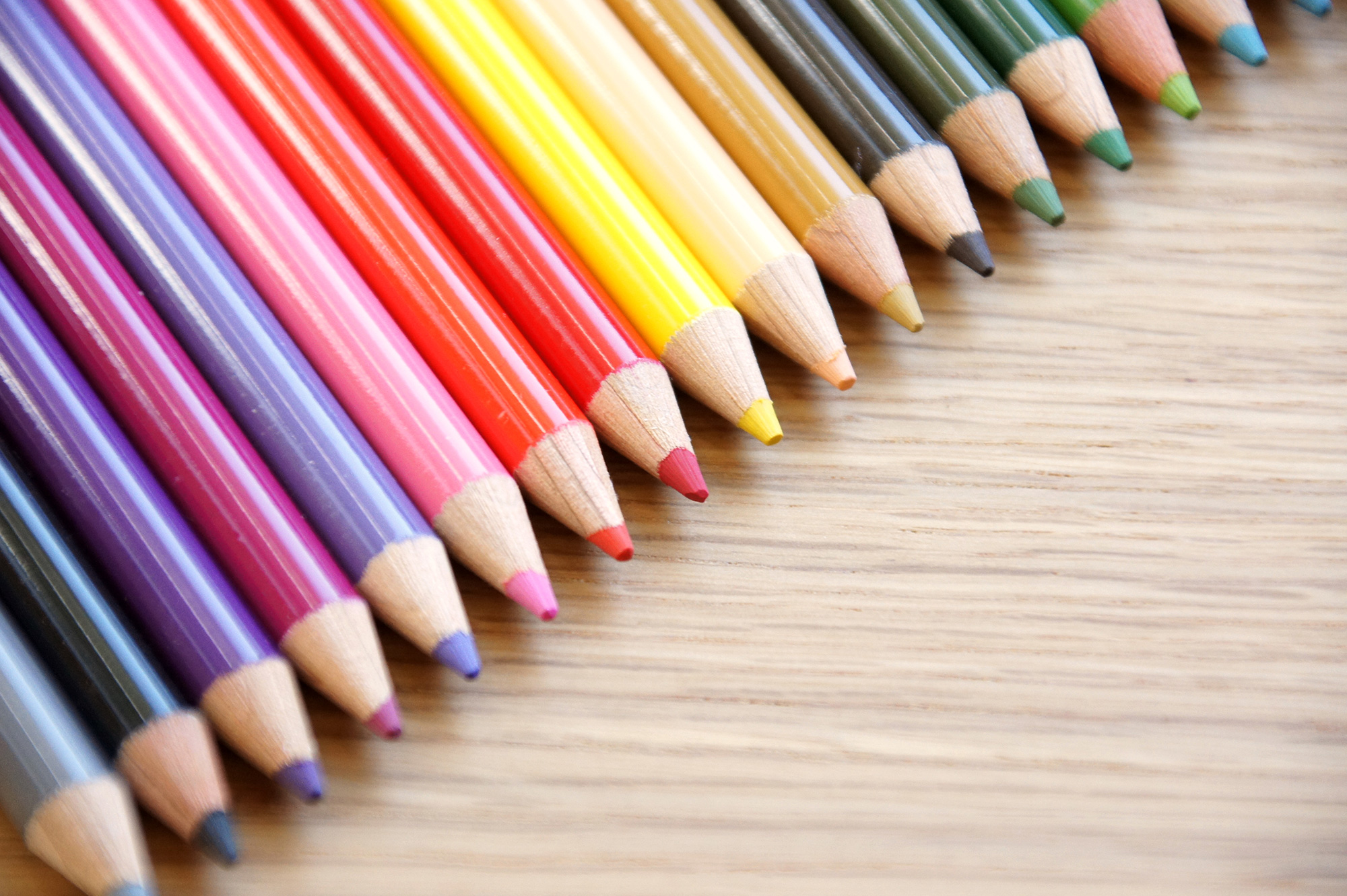 色鉛筆のフリー写真素材