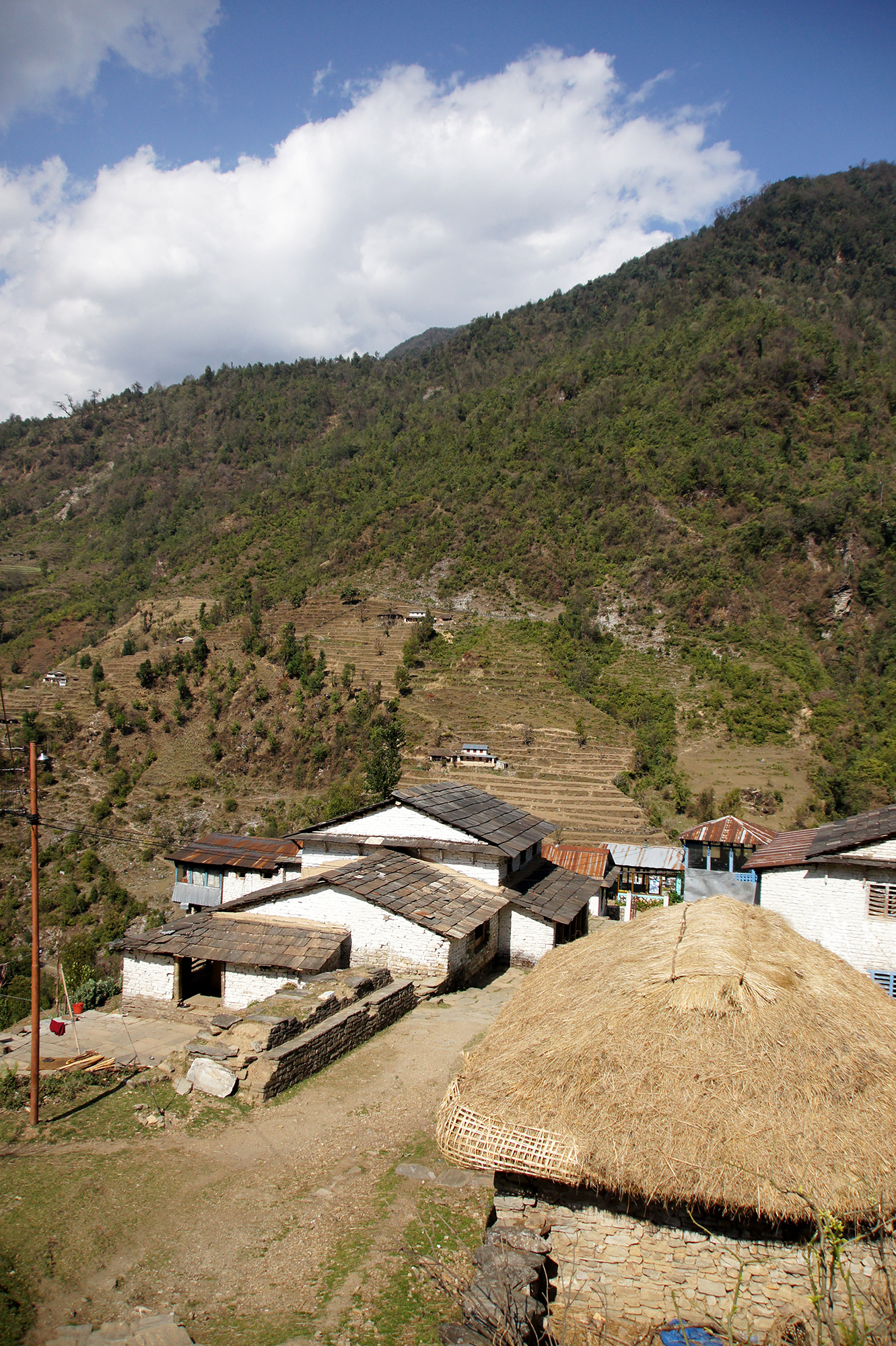 ネパールの山の上の村の写真のフリー素材