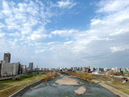 幌平橋からの豊平川のフリー写真素材
